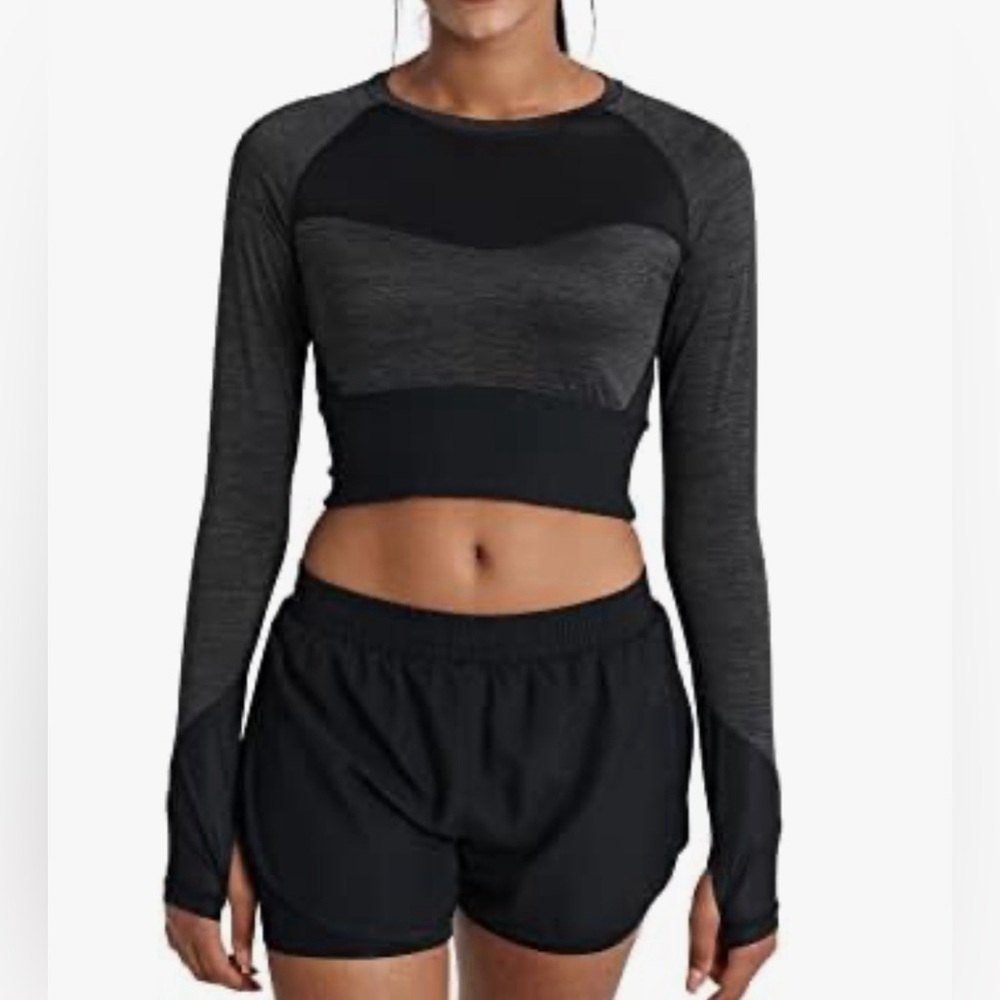UMBRO Womens PRO TRAINING CROPPED LS TOP NEW With Tags